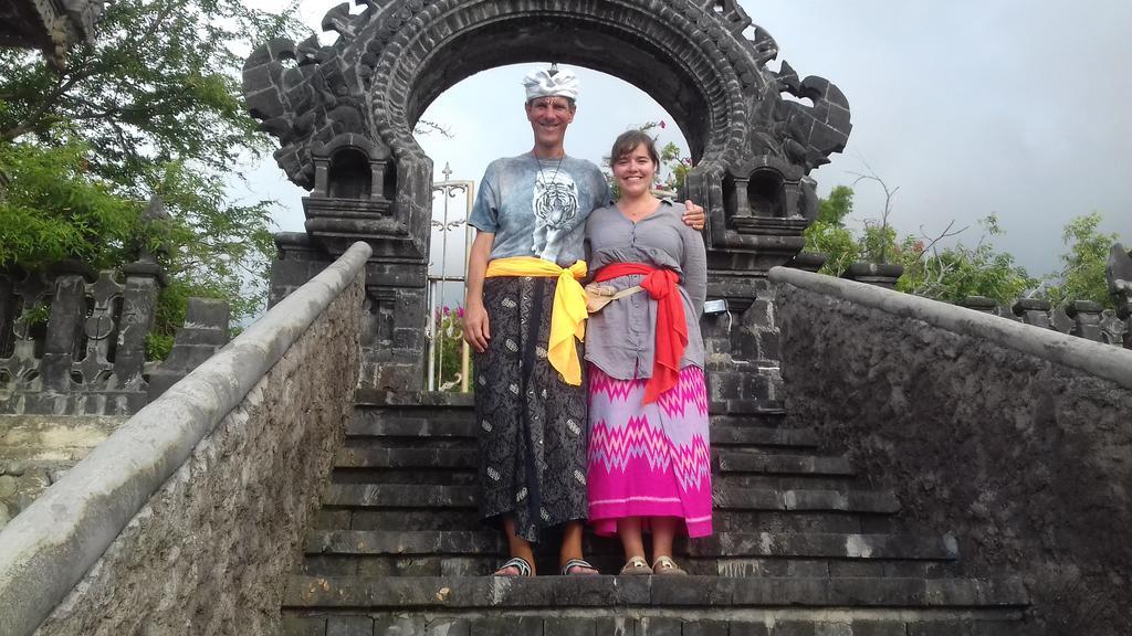 La Bella Guest House เปมูเตรัน ภายนอก รูปภาพ
