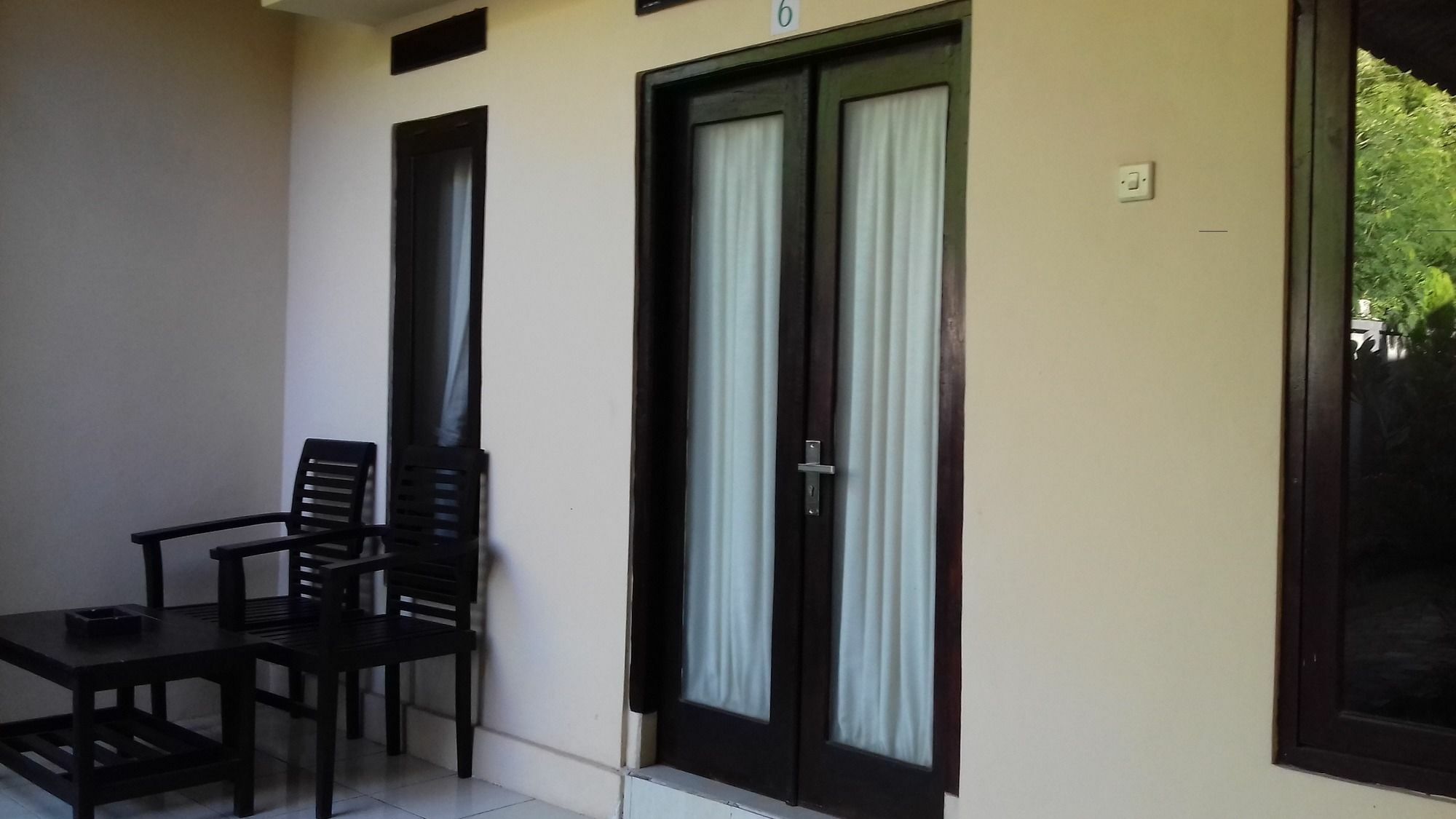 La Bella Guest House เปมูเตรัน ภายนอก รูปภาพ