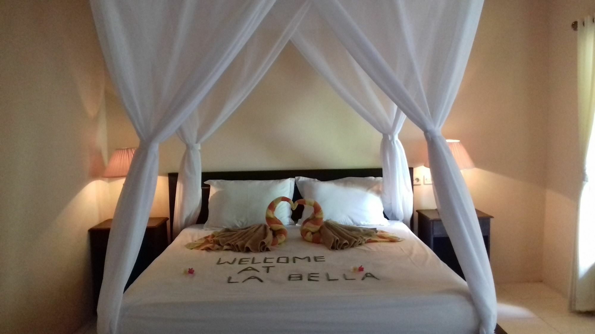 La Bella Guest House เปมูเตรัน ภายนอก รูปภาพ