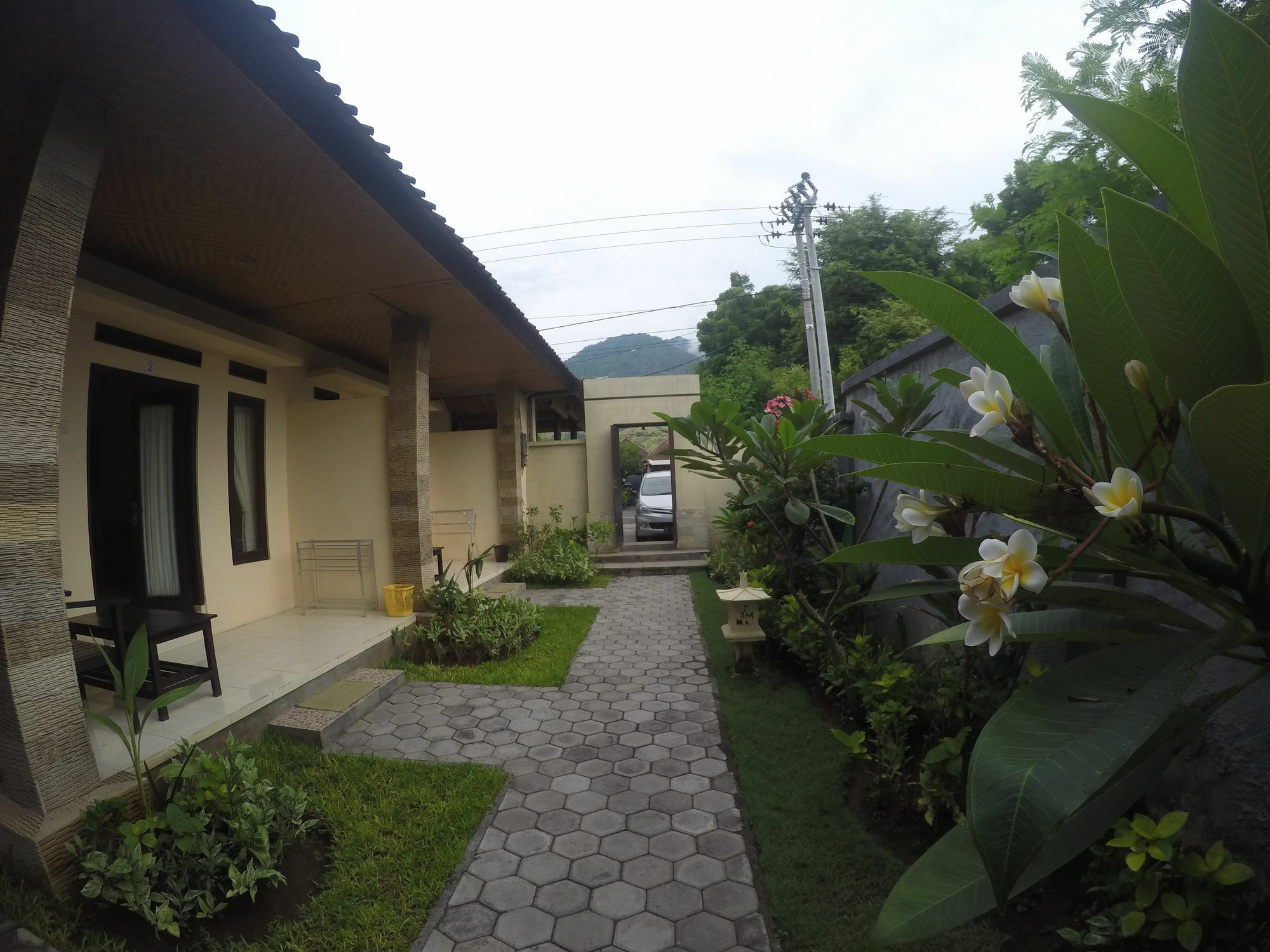 La Bella Guest House เปมูเตรัน ภายนอก รูปภาพ